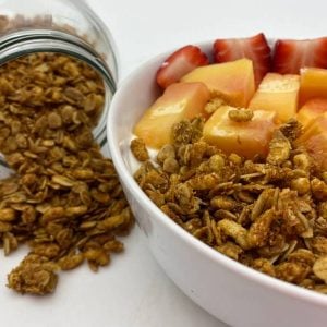 Crunchy Vanilla Granola