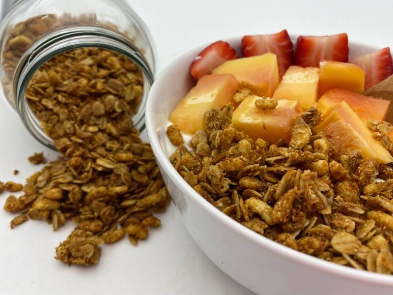 Crunchy Vanilla Granola - Image 2